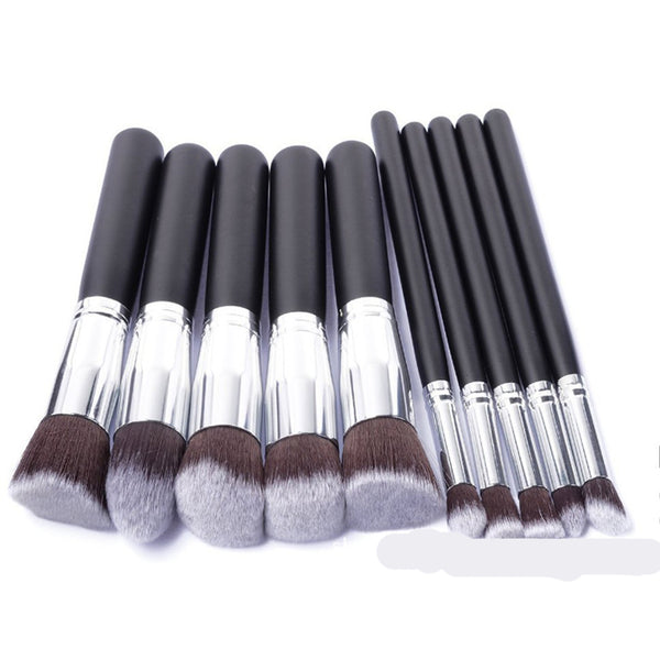 Classic Matte Black Makeup Brush