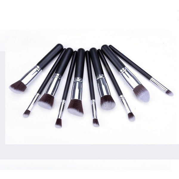 Classic Matte Black Makeup Brush